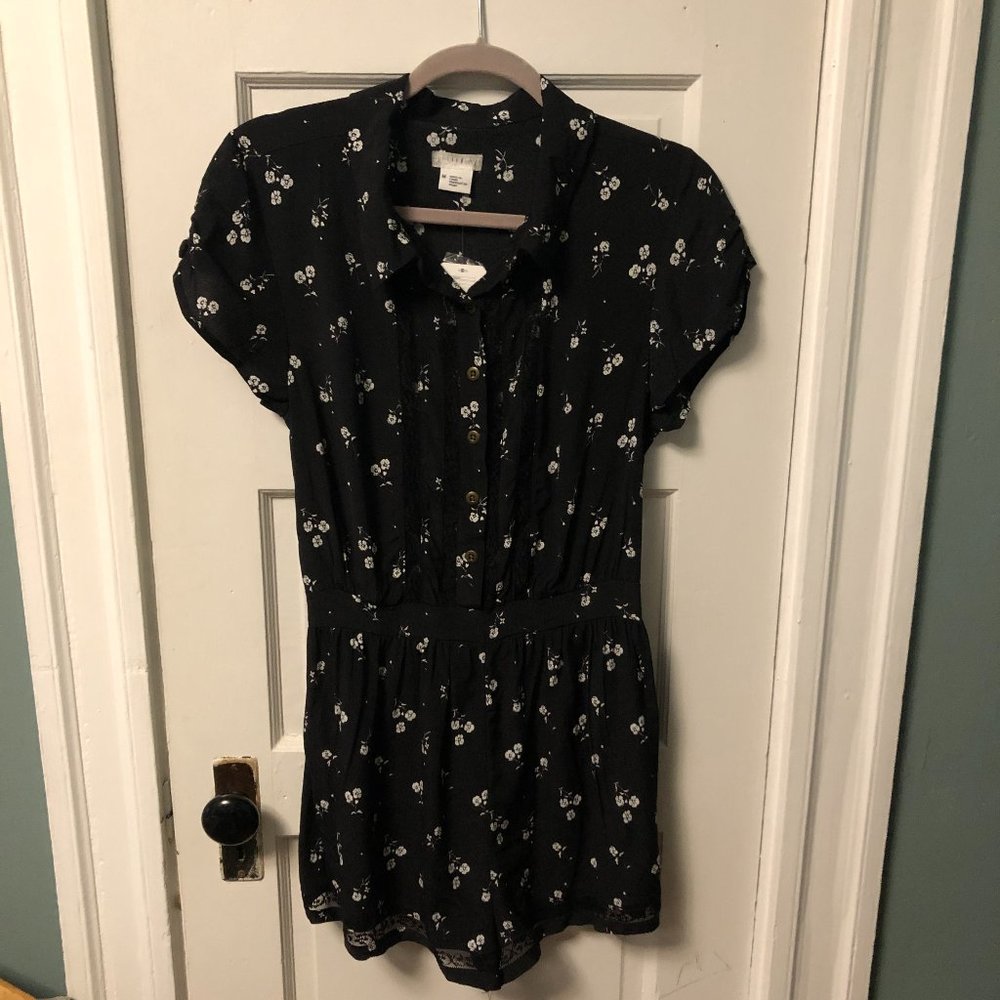 Urban Outfitters Jumper NWT